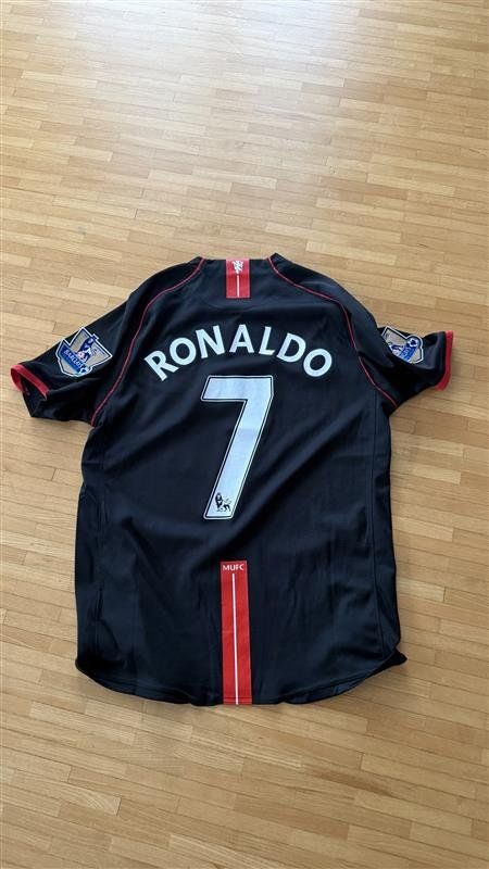 Nike Canottiere & Pantaloni: Cristiano Ronaldo #7 – Usato da St. Gallen venduto da LeonMatteon1879