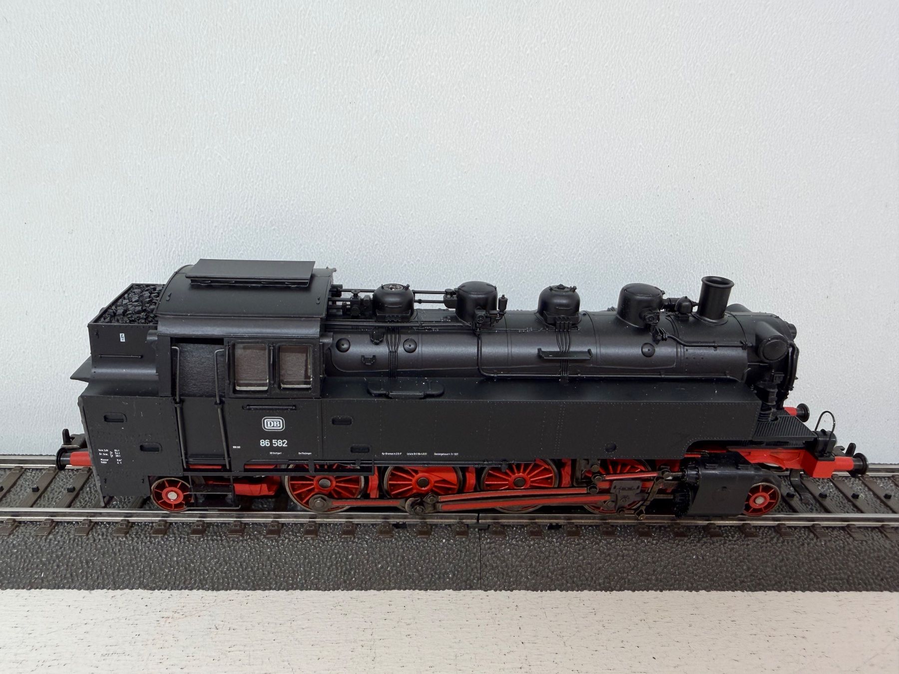 Märklin Modellini di ferrovie: Dampflok BR 86 582 DB / Digital / Ersatz OVP – Usato da Büsserach venduto da ModellbahnDepot 1