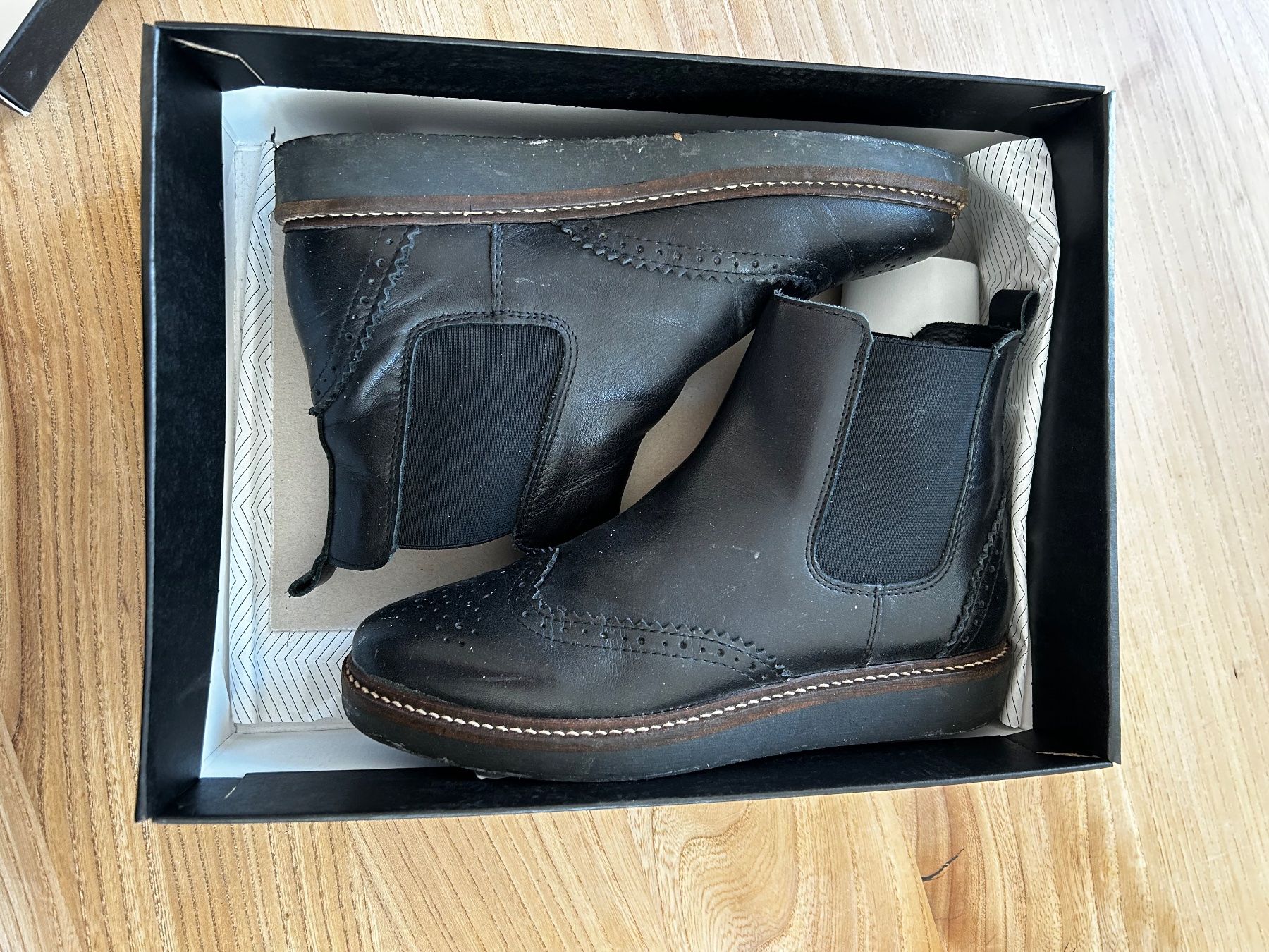 Chaussures femmes: Stiefel Leder Schwarz Grösse 38 gebraucht – D'occasion à Chur par lea_qg88 2