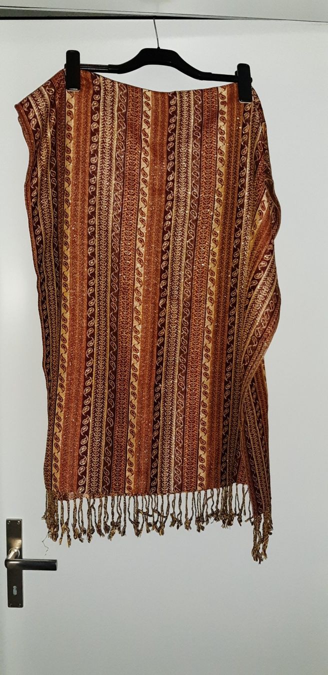 Foulard & Sciarpe: Eleganter Schal, – Usato da Winterthur venduto da meci02 4