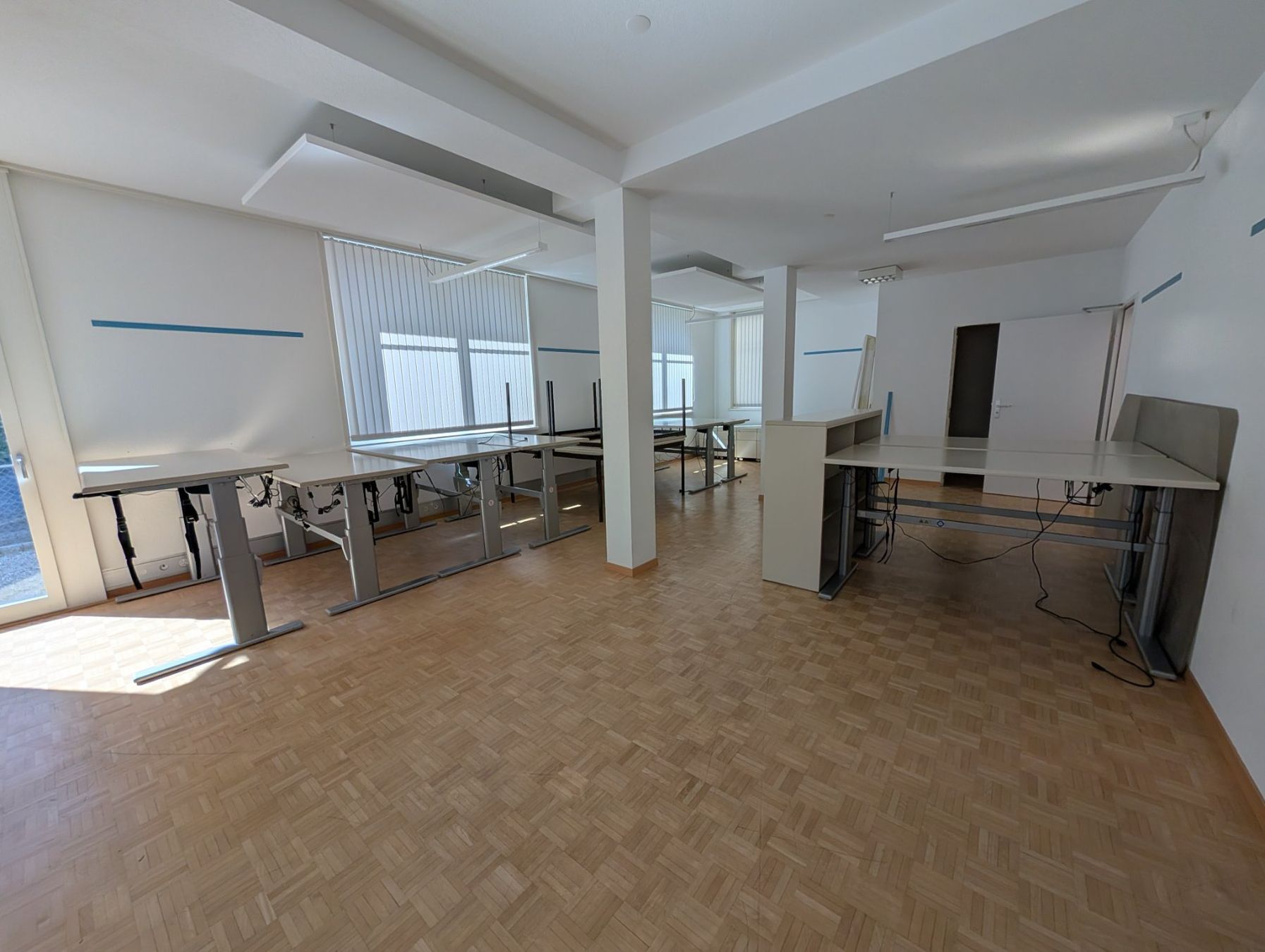 Scrivanie: Sitz-Steh-Bürotisch – Usato da Wil SG venduto da Yves_marion 5