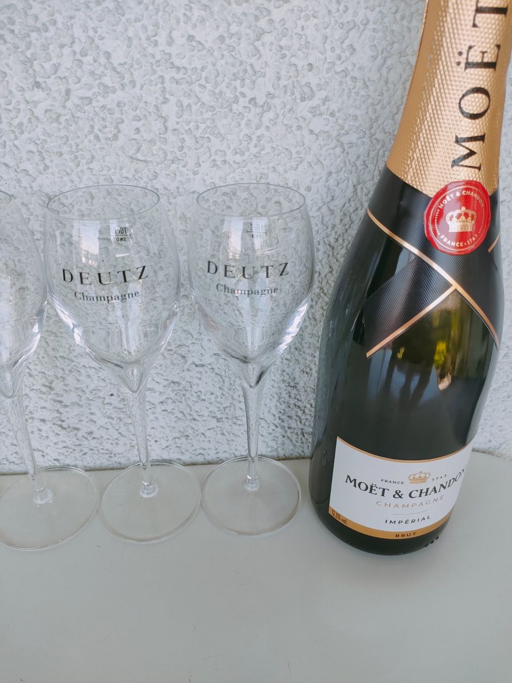 Moet Vins: Wunderschönes Set Moët Champagner mit Gläser – Neuf avec emballage d'origine à Dietikon par MJ_Sporting 3