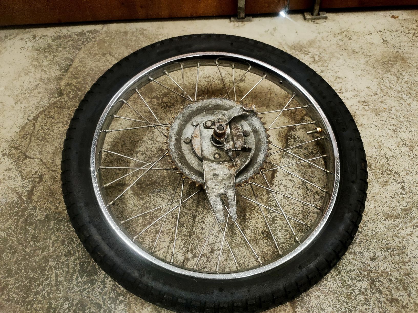 Pneumatici & Ruote complete: Puch Maxi Hinterrad 17  – Difettoso da Schwellbrunn venduto da ueli.l95