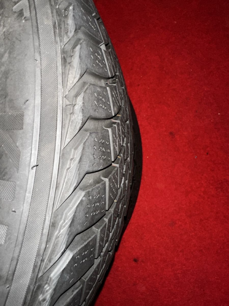 Pneumatici & Ruote complete: Kumho reifen 215/55r17 – Usato da Rüti ZH venduto da pau_8wb5 2