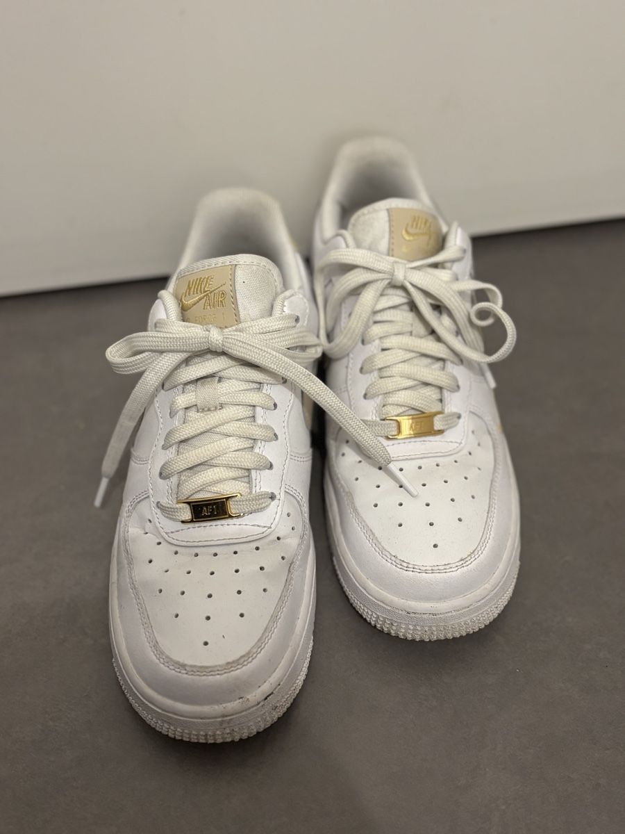 Nike Herrenschuhe: Beige Nike Air force 1 07 Gr. 39 – Gebraucht aus Lyss von frostis 2