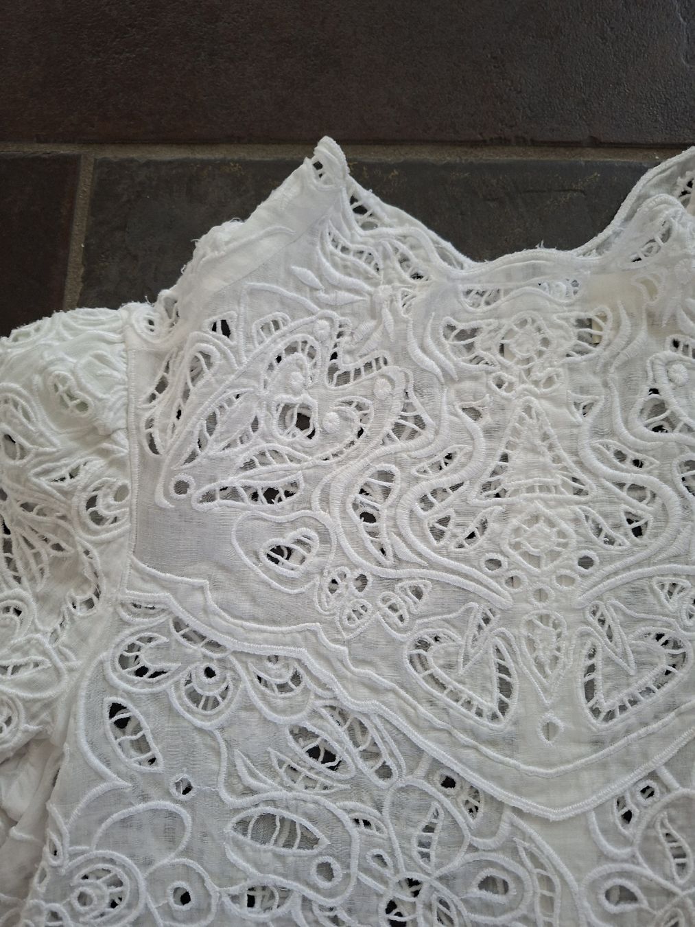Isabel Marant Chemisiers: Blouse blanche en dentelle Isabel Marant,  taille M – D'occasion à Riaz par car_8smd 2