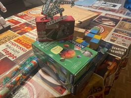 ZU VERSCHENKEN: Mehrere kreative Spielzeuge