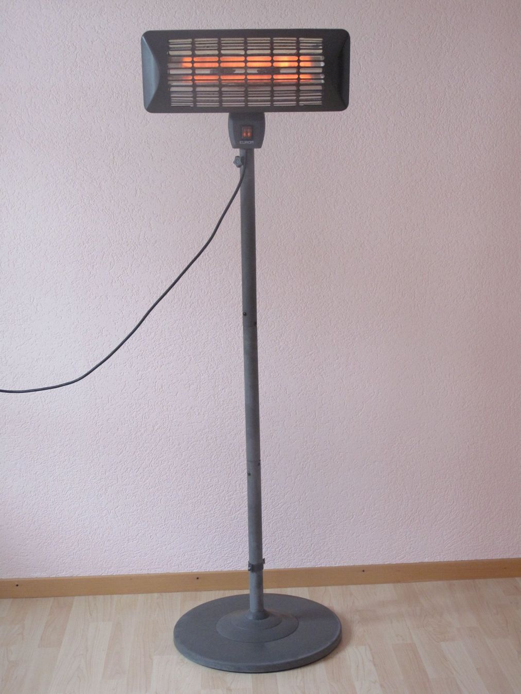 Radiatori: Heizstrahler in  Schwanden – Usato da glarus venduto da Engel_888