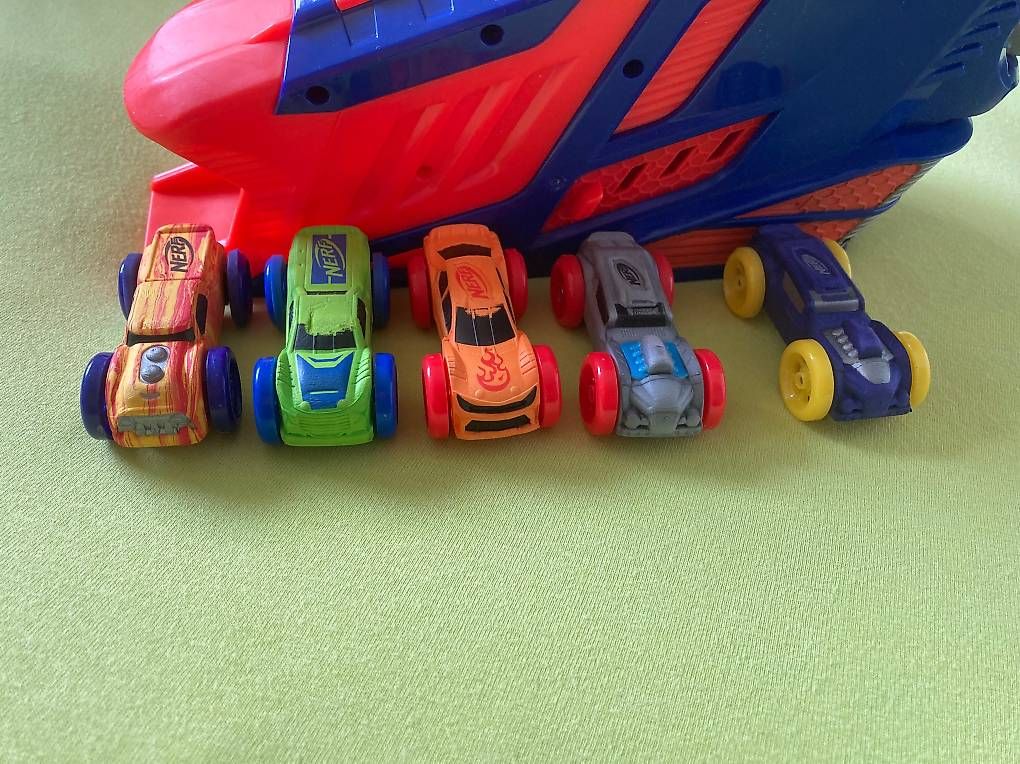Nerf Giocattoli: Nerf Nitro MotoFury Rapid Rally mit 5 Autos – Usato da St. Pelagiberg venduto da Yellow73 3
