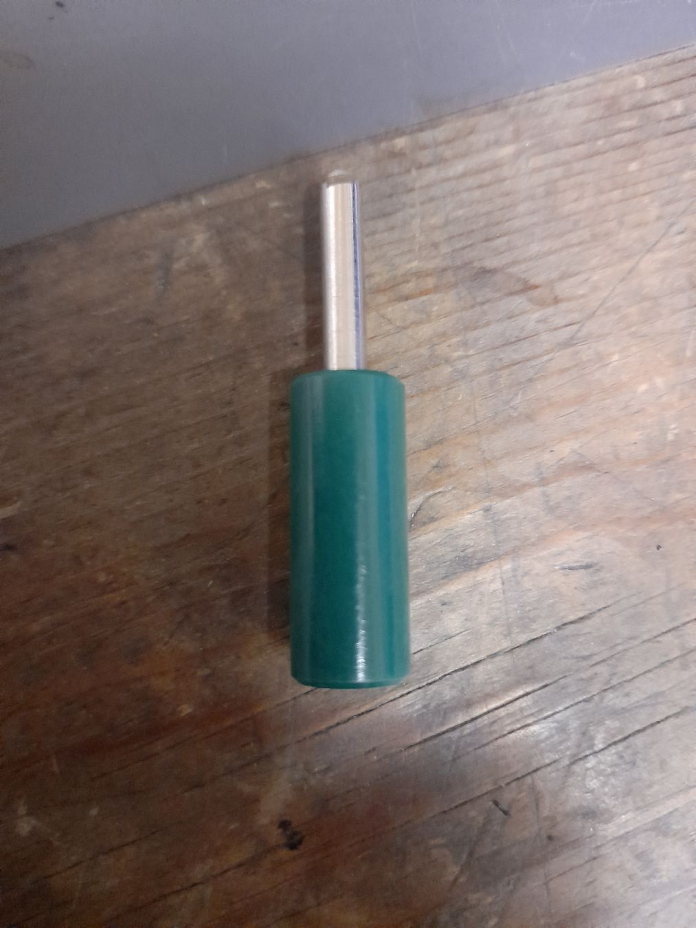 Alle Werkzeuge: Labor Stecker 4.5cm 9mm grüner Teil – Neu und originalverpackt aus Stetten AG von Theres82