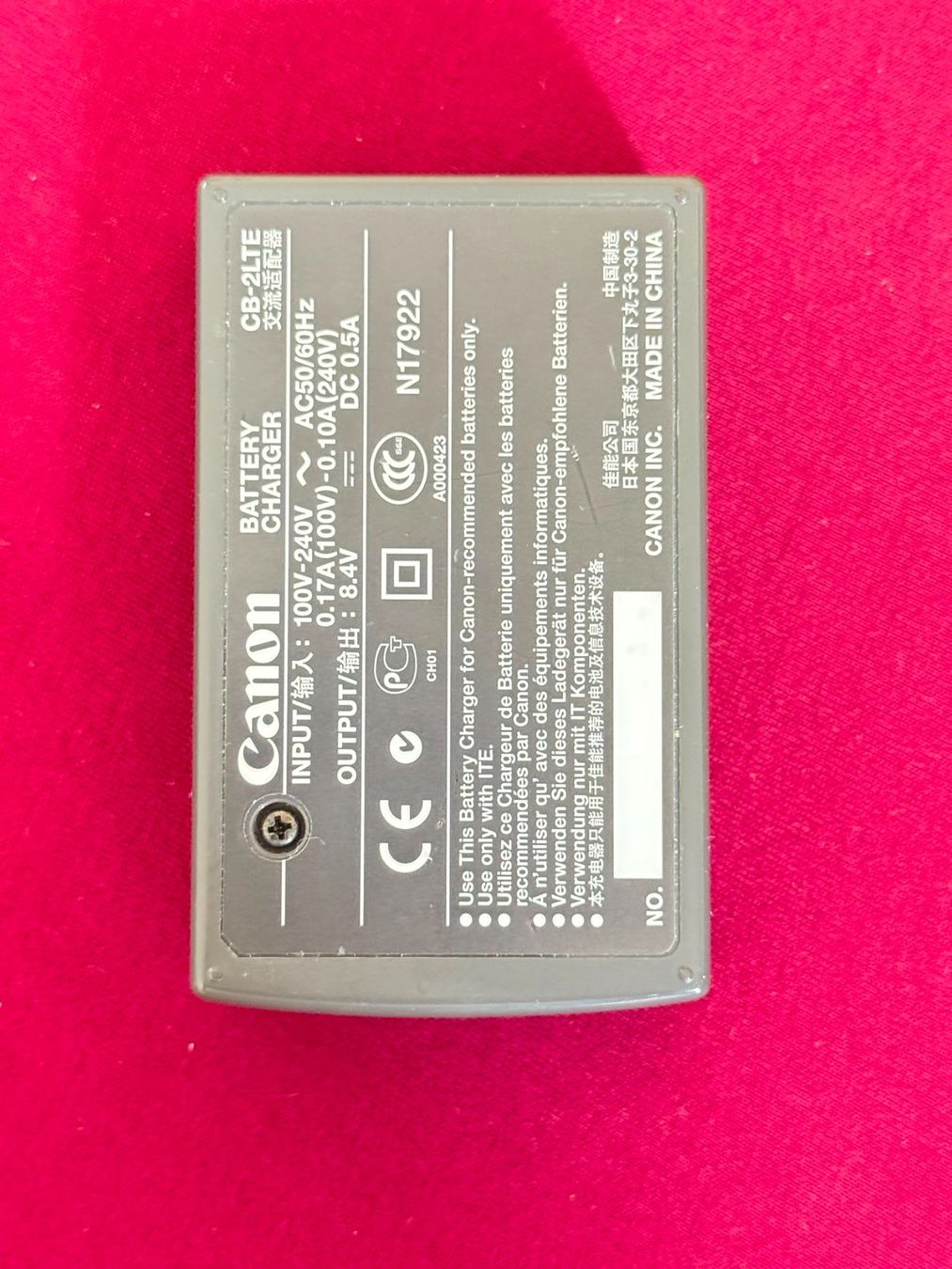 Canon Altri Accessori: Akku Ladegerät für Kamera – Usato da Lachen SZ venduto da Leo-Lisa 1