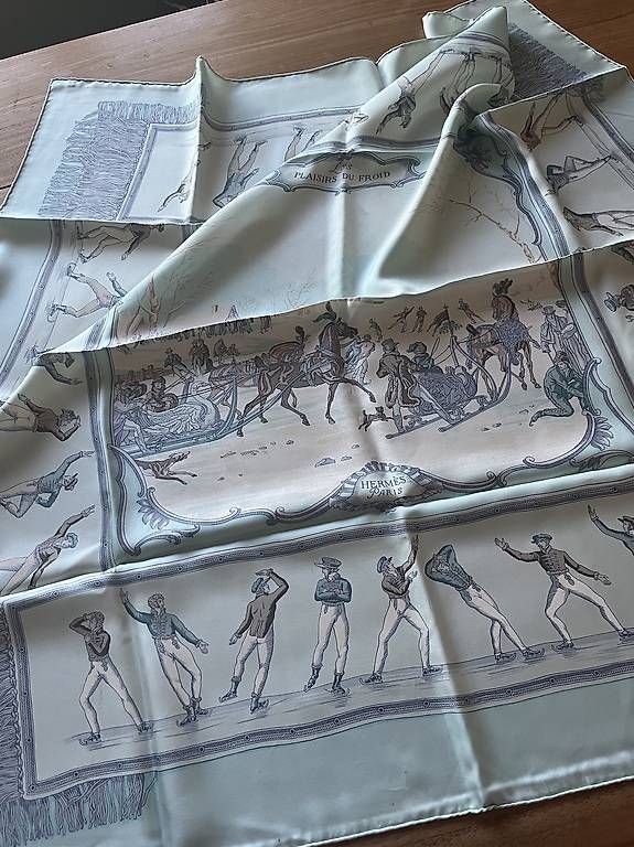 Hermès Foulard & Sciarpe: Hermes foulard – Usato da Meilen venduto da tif_x9sj