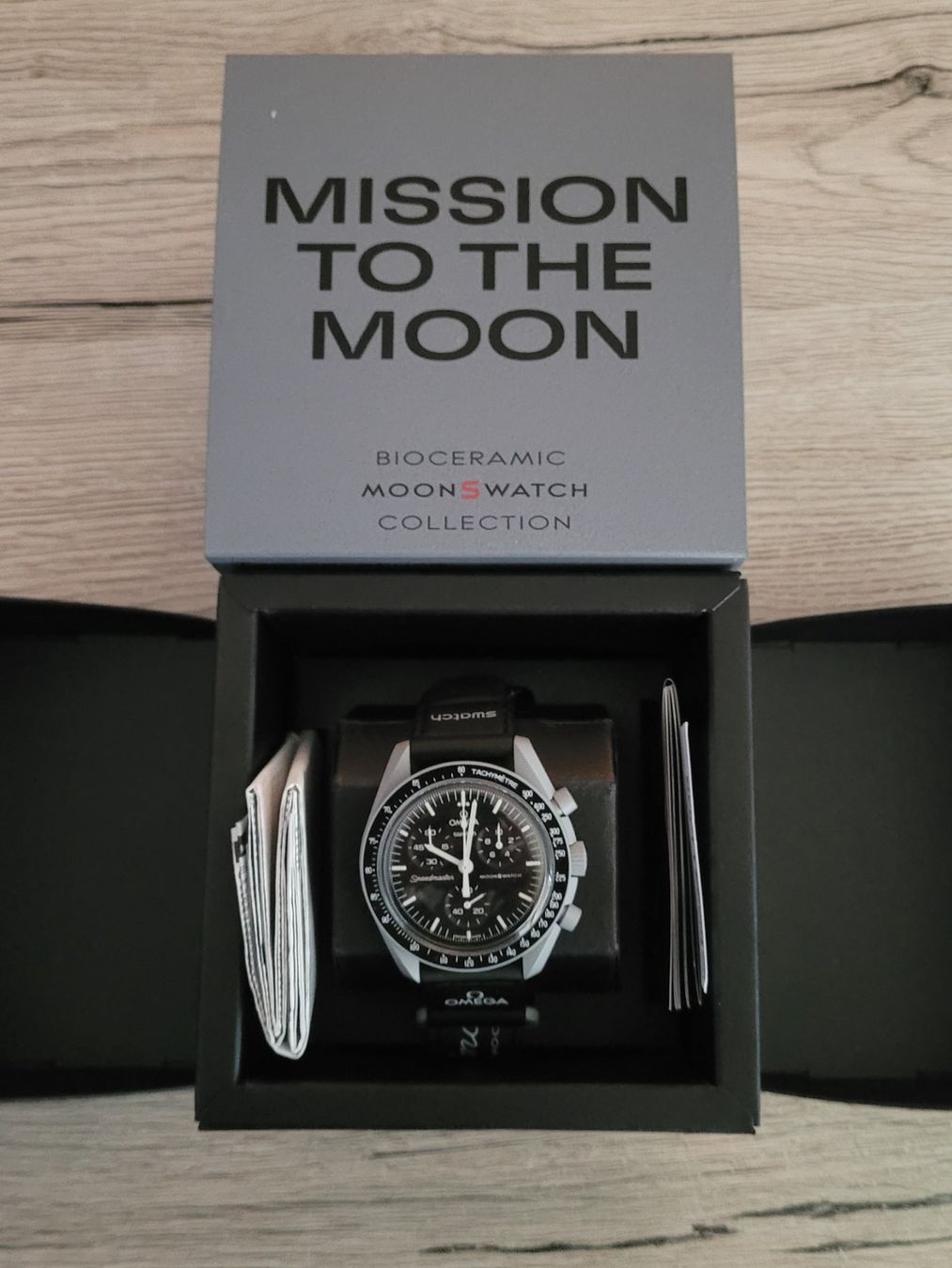 Swatch Uhren: Omega swatch Mission to the Moon – Neu und originalverpackt aus Epalinges von ormiga
