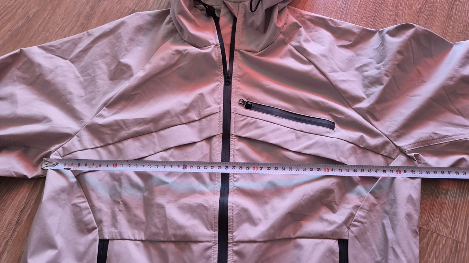 Giacche: Lightweight hooded jacket. Perfect for spring weather! – Usato da Zürich venduto da sha_rxc8 4