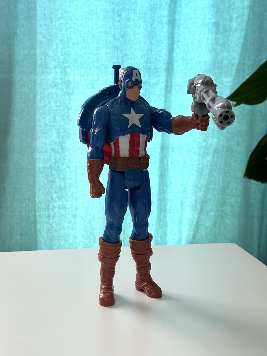 Marvel Statuette: Captain America Avengers Action Figure – Usato da Couvet venduto da Aura_aura 3