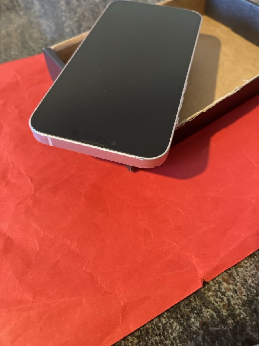 Apple Portables: IPHONE 13 KEINE ICLOUD SPERRE – D'occasion à winterthur par WINTERTHUR53 7