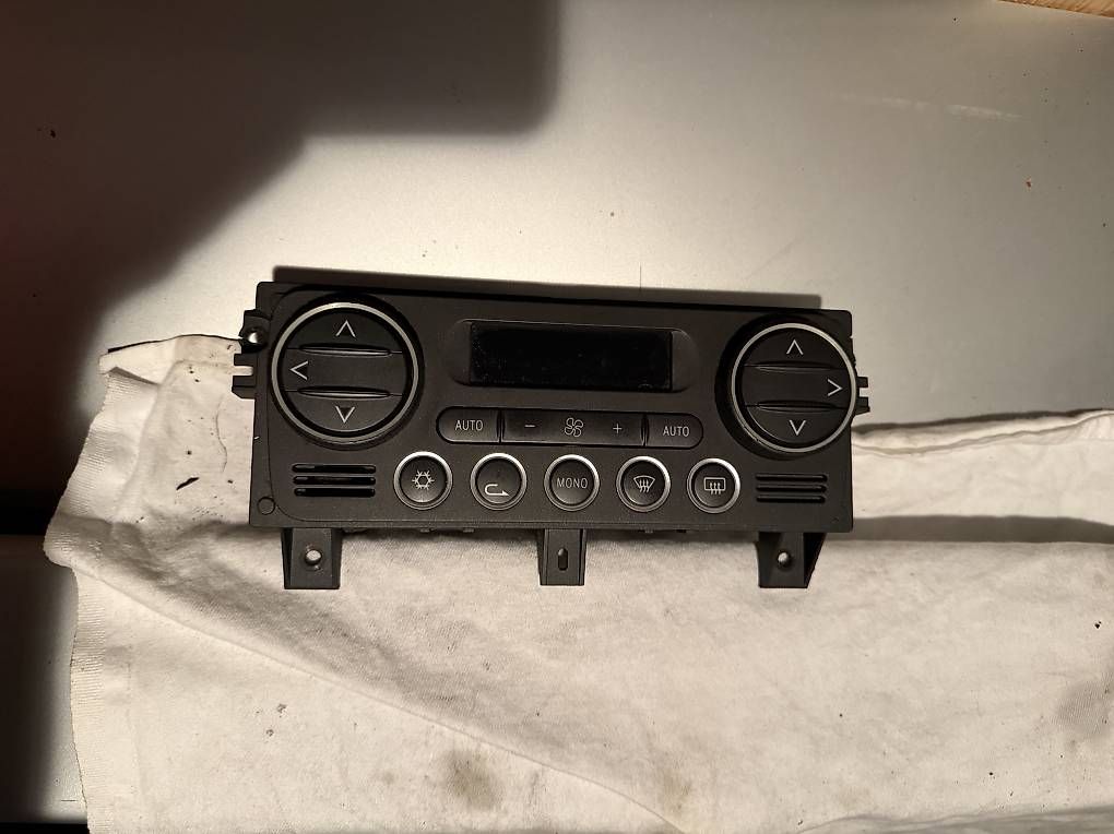 Alfa Romeo Tutti pezzi di ricambio auto: Alfa Romeo 159 Original Klimabedienteil – Usato da balzers venduto da turboblack1995