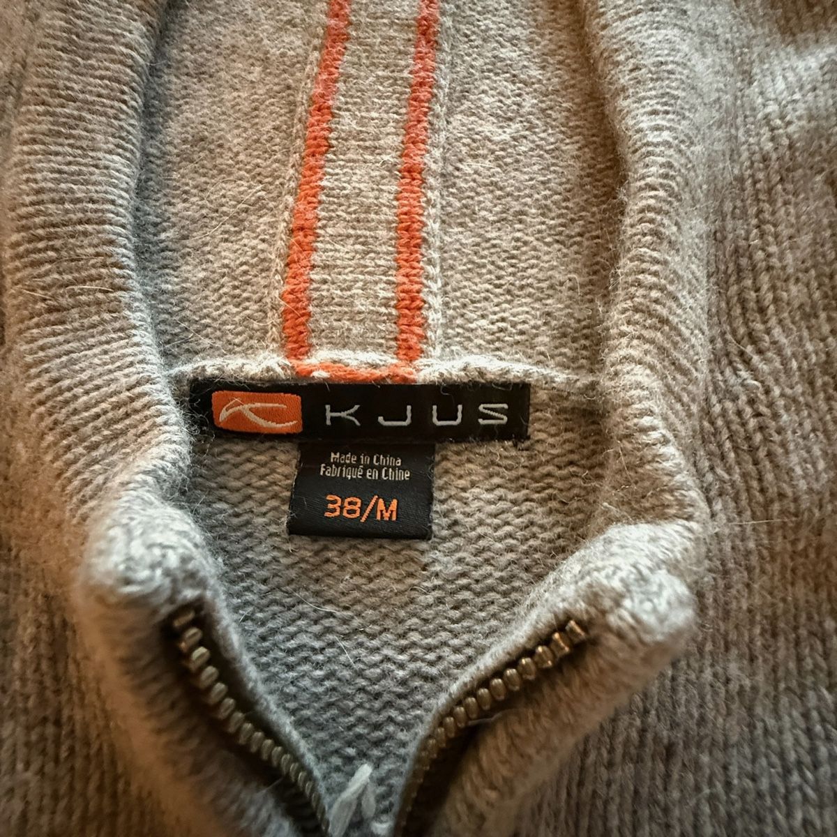 Kjus Giacche: KJUS Strickjacke mit Kapuze – Usato da Embrach venduto da Schnufi66 3