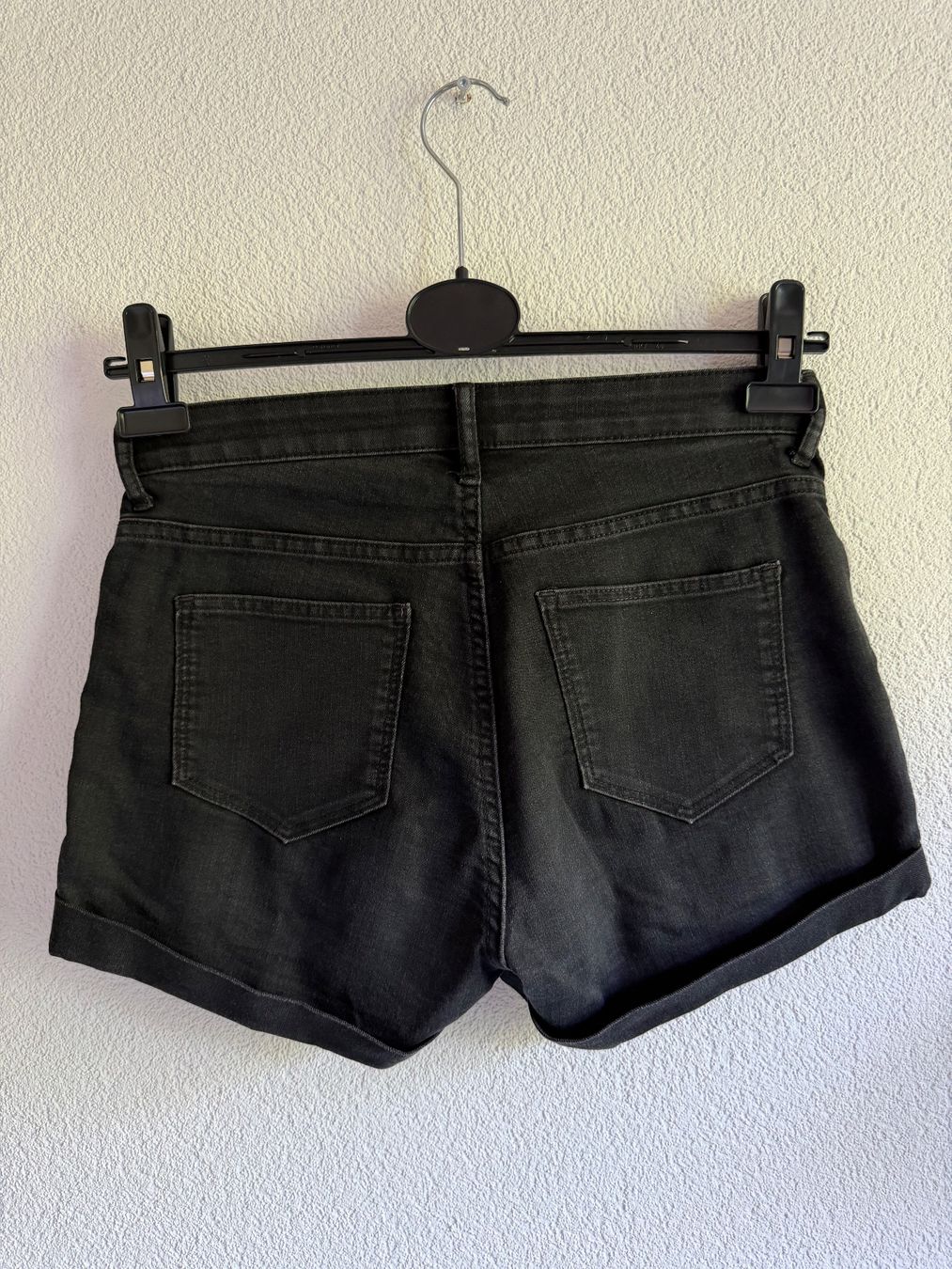 H&M Pantalons: Shorts schwarz Gr. M – D'occasion à Brügg BE par crowhill2555 1