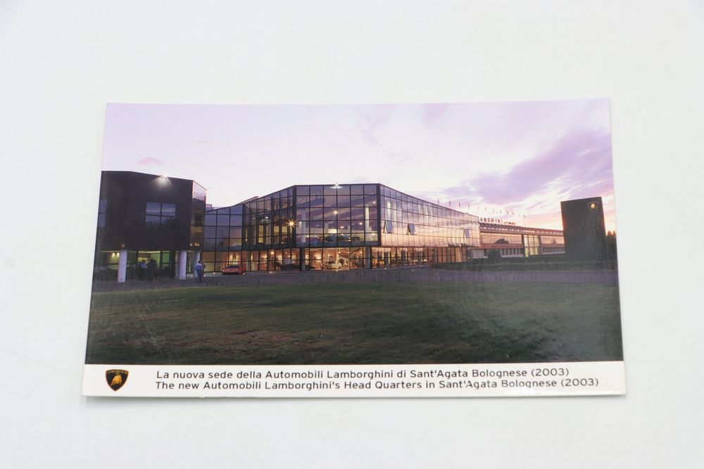 Der neue Hauptsitz in SantAgata Presse