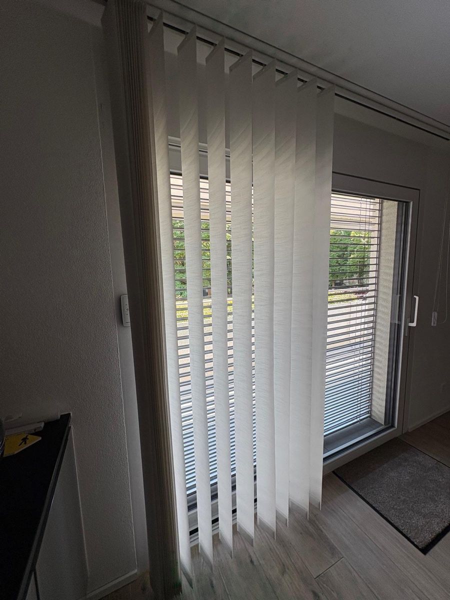 Tende da sole: 2 Stores à bandes verticales MHZ – Usato da nods venduto da Tozzifan 2