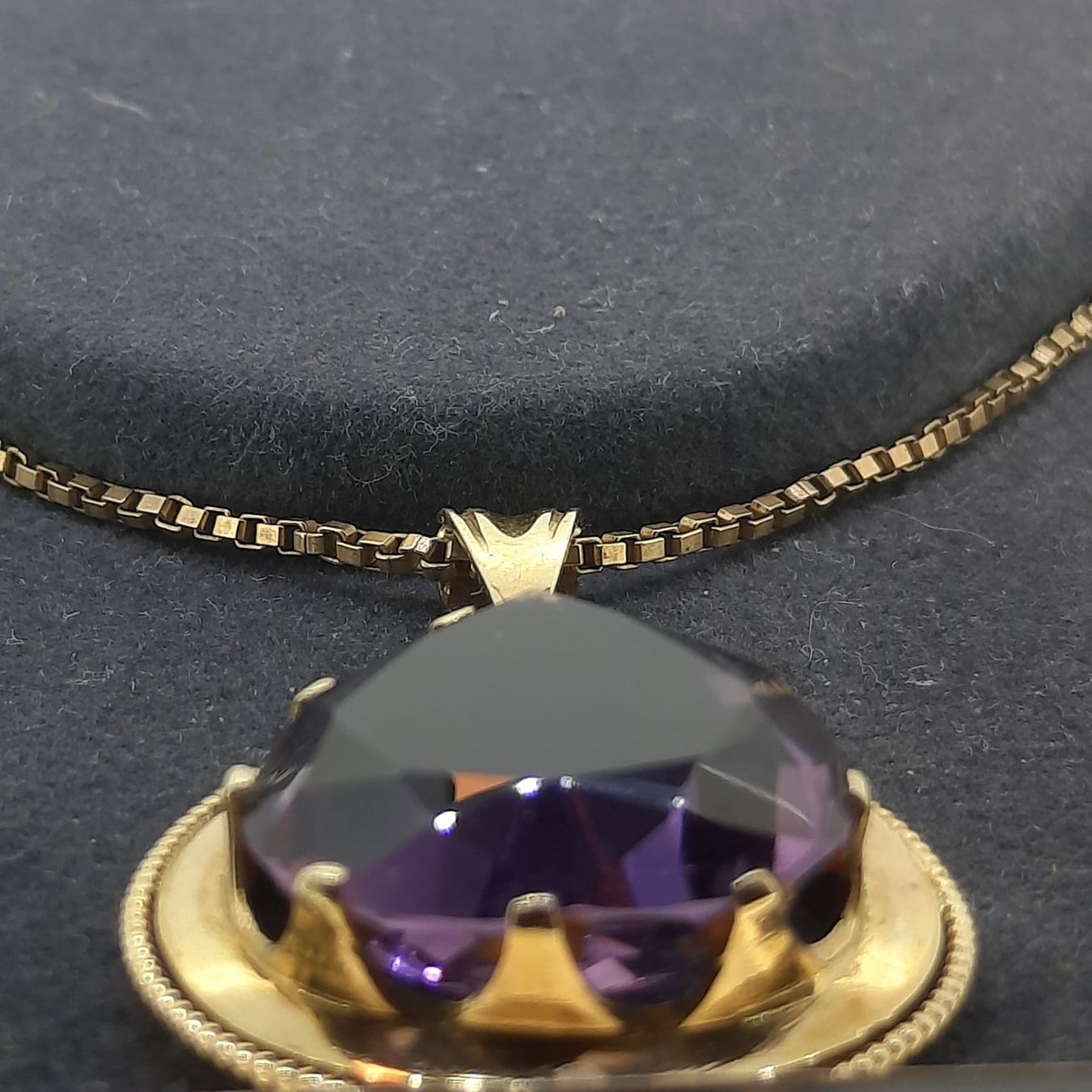 Ketten: Goldkette mit wunderschönem Amethyst – Gebraucht aus Unterägeri von Altgoldschmuck 1