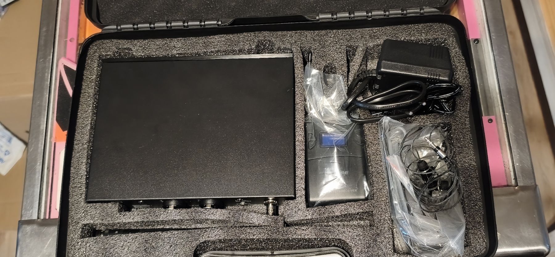 Strumenti musicali: the t.bone IEM 100 - 863 Mhz Wireless-System – Usato da Pfäffikon ZH venduto da Kakkvogel 3