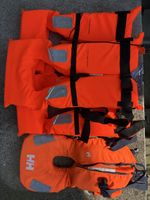 Rettungswesten 3x Erw. 1x Kind
