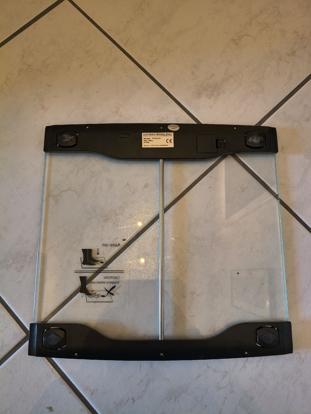 Personenwaagen: Glass Personal Scale Silver Used - needs a battery – Gebraucht aus Zürich von TrainLine 2