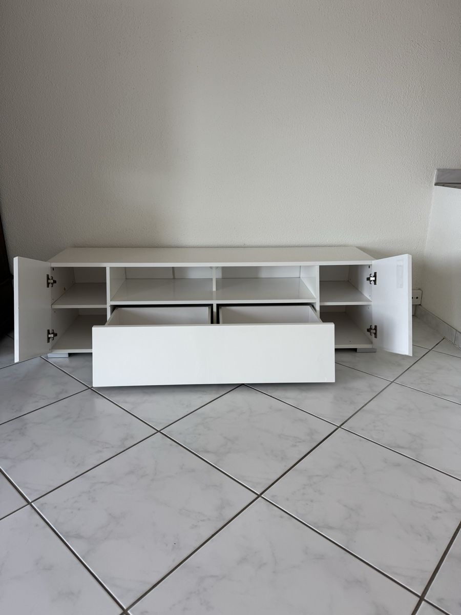 Mobili TV: TV-Möbel/Lowboard weiss - 158 cm breit – Usato da Altendorf venduto da lad_fm5y