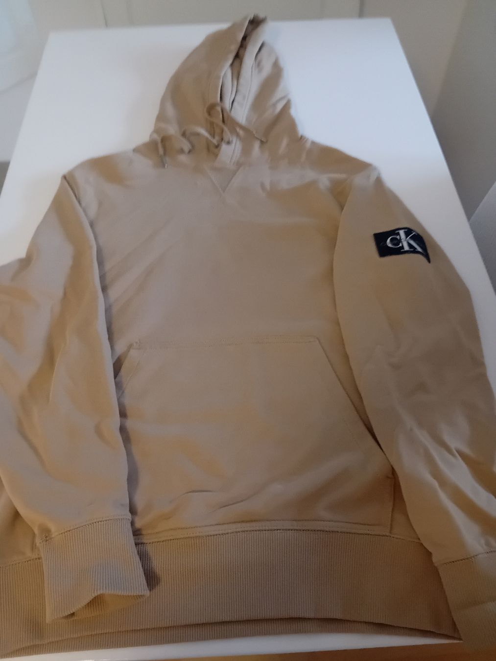 Pullover & Sweatshirts: ck – Gebraucht aus Schiers von zel_8n86