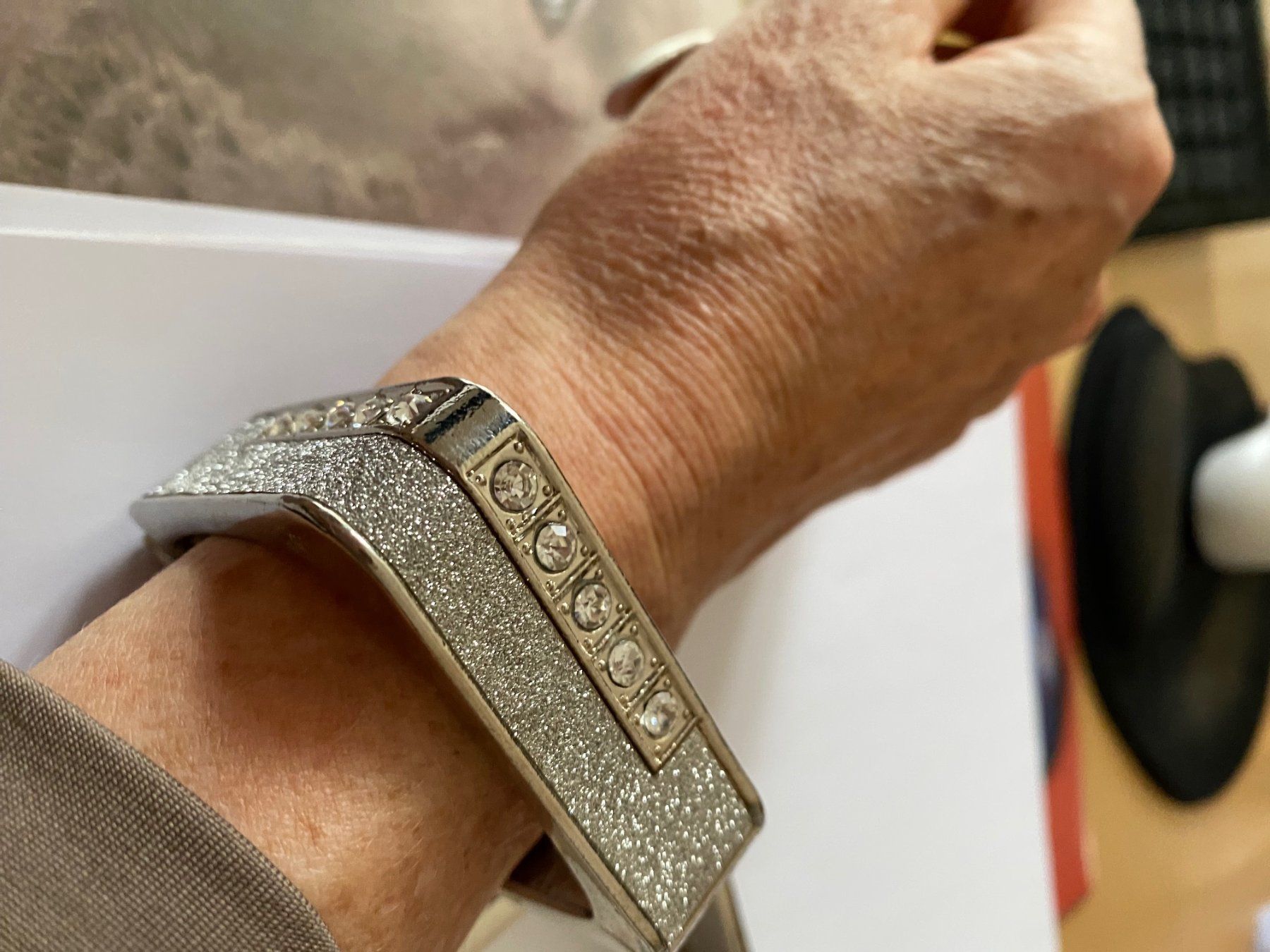 Bracciali & Braccialetti: Armreifen mit Strass silberfarben – Nuovo (secondo la descrizione) da Flaach venduto da hundeli2 4