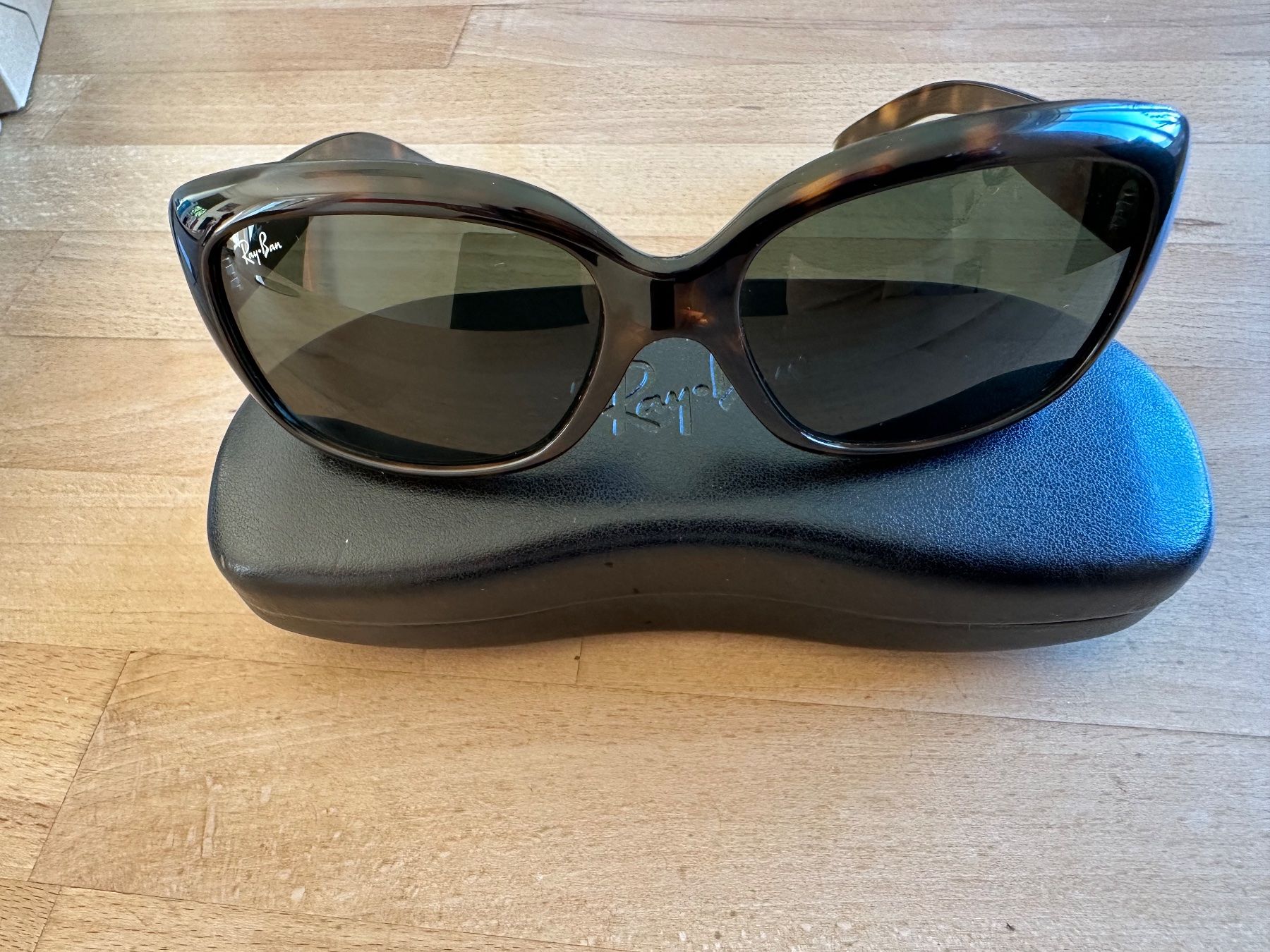 Brillen & Gläser: Ray Ban Sonnenbrille – Neu und originalverpackt aus Au SG von vaduz1
