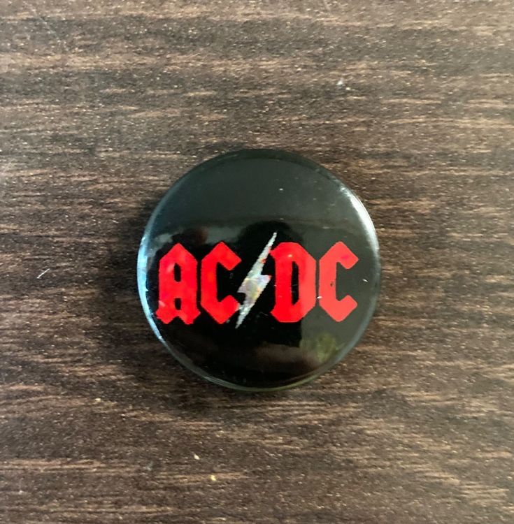 AC/DC vintage pin button badge (80’s) (Neu (gemäss Beschreibung)) in ...