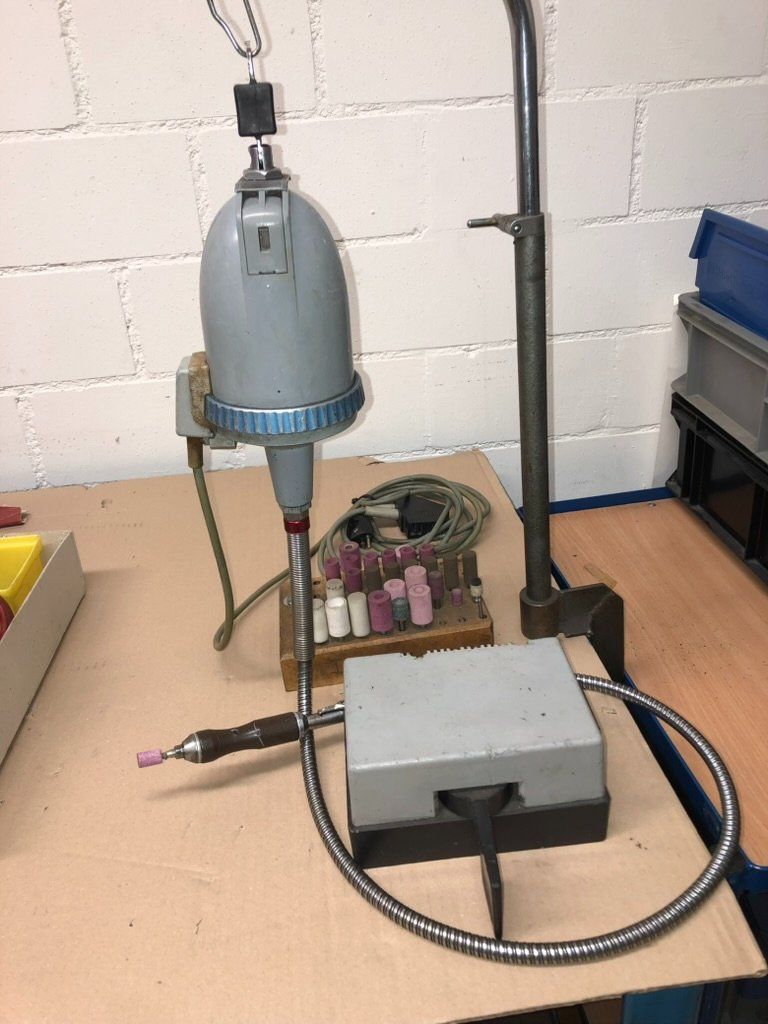 Smerigliatrici & Lucidatrici: Schleifgerät mit flexibler Welle – Usato da Kräiligen venduto da akmeisterr