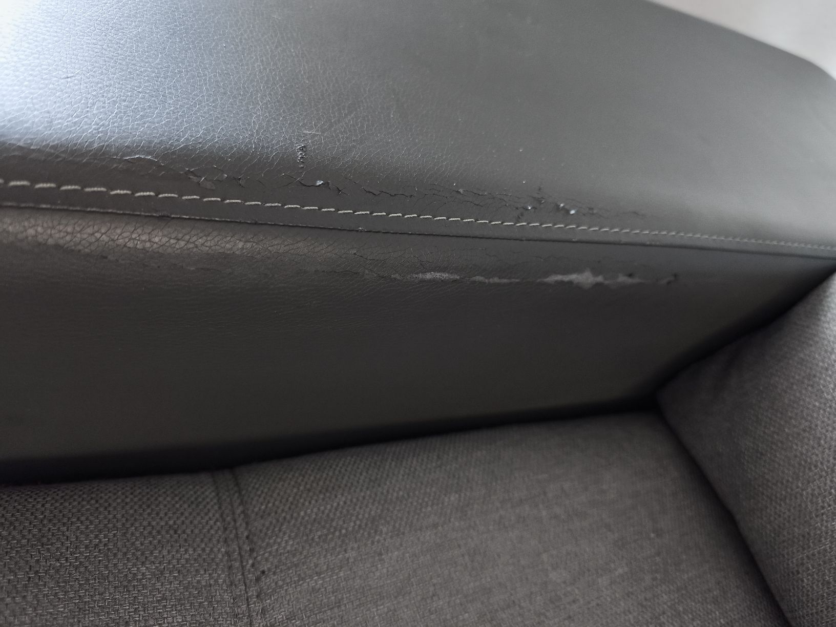 Sofas: Ecksofa Stauraum  – Gebraucht aus Wädenswil von mic_ks8c 3