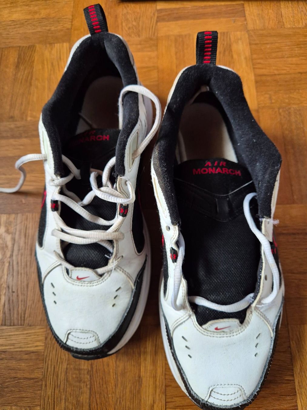 Nike Herrenschuhe: Nike Air Monarch Sneaker Gr. 43 – Gebraucht aus Lohn-Ammannsegg von Ricarda72 1