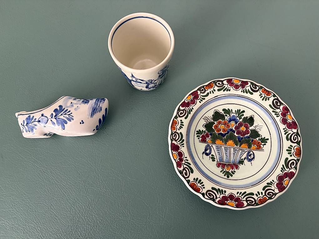 Assiettes: 3 pièces en porcelaine de Delft – D'occasion à Genève par Johnny345