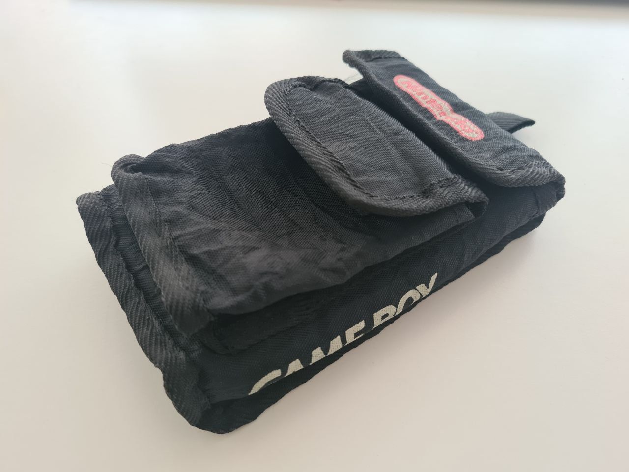 Nintendo Schutzhüllen: Original Nintendo Gameboy Etui – Gebraucht aus Sursee von jamawi 1