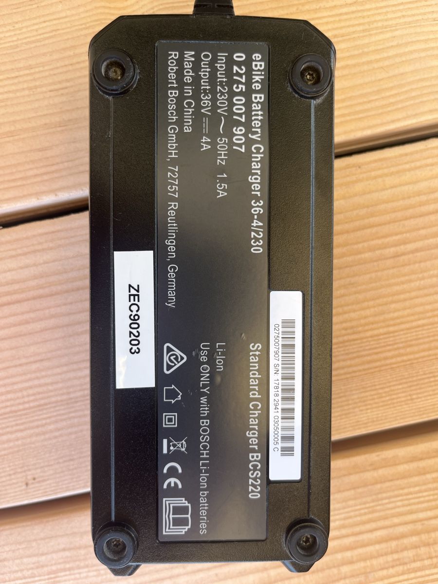 Bosch Caricabatterie: eBike Ladegerät Bosch BCS220 – Usato da Biel-Benken BL venduto da mar_22pp 5