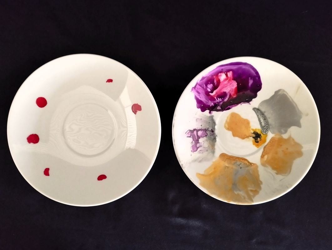 Assiettes: Selbstbemalte Teller 2 Stk. – D'occasion à Schübelbach par Restwert_Schubelbach