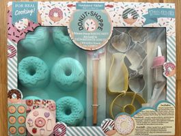 Handstand Kitchen Donut Shoppe Ultimate Baking Party 17-tlg