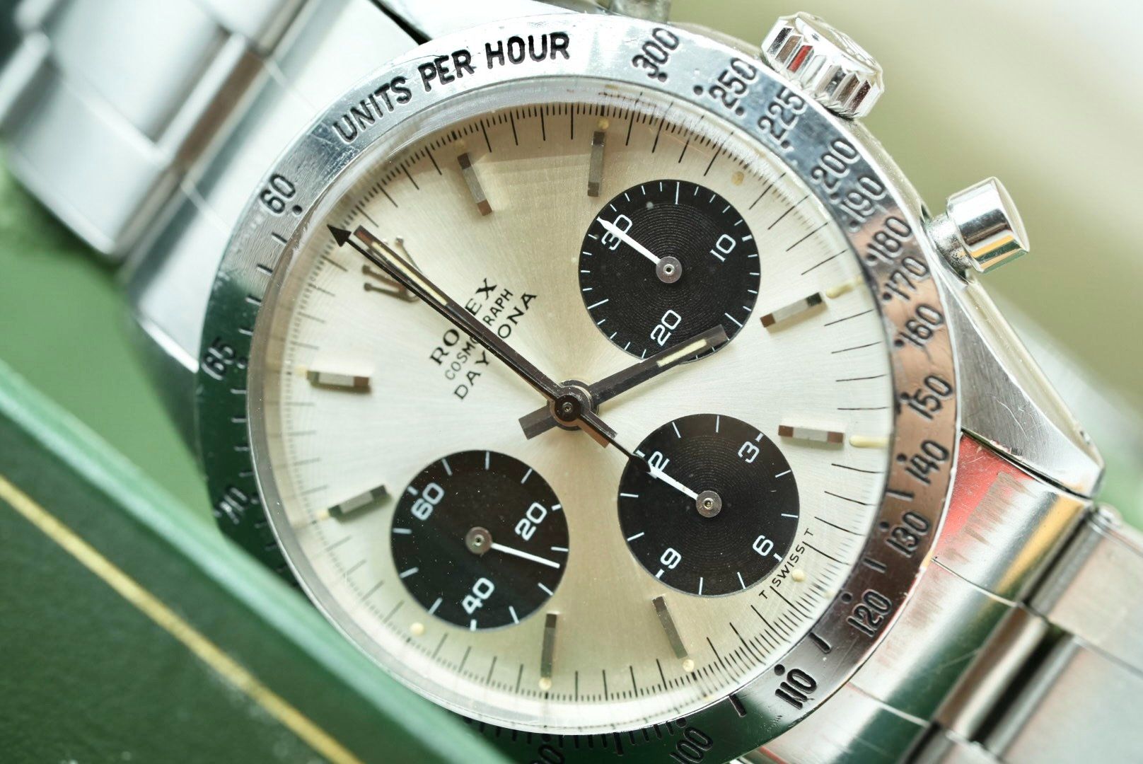 Rolex Orologi: Rolex Daytona Ref.6239 Full Set 1967 impeccable condition – Usato da Lugano venduto da Superstudiolugano 1