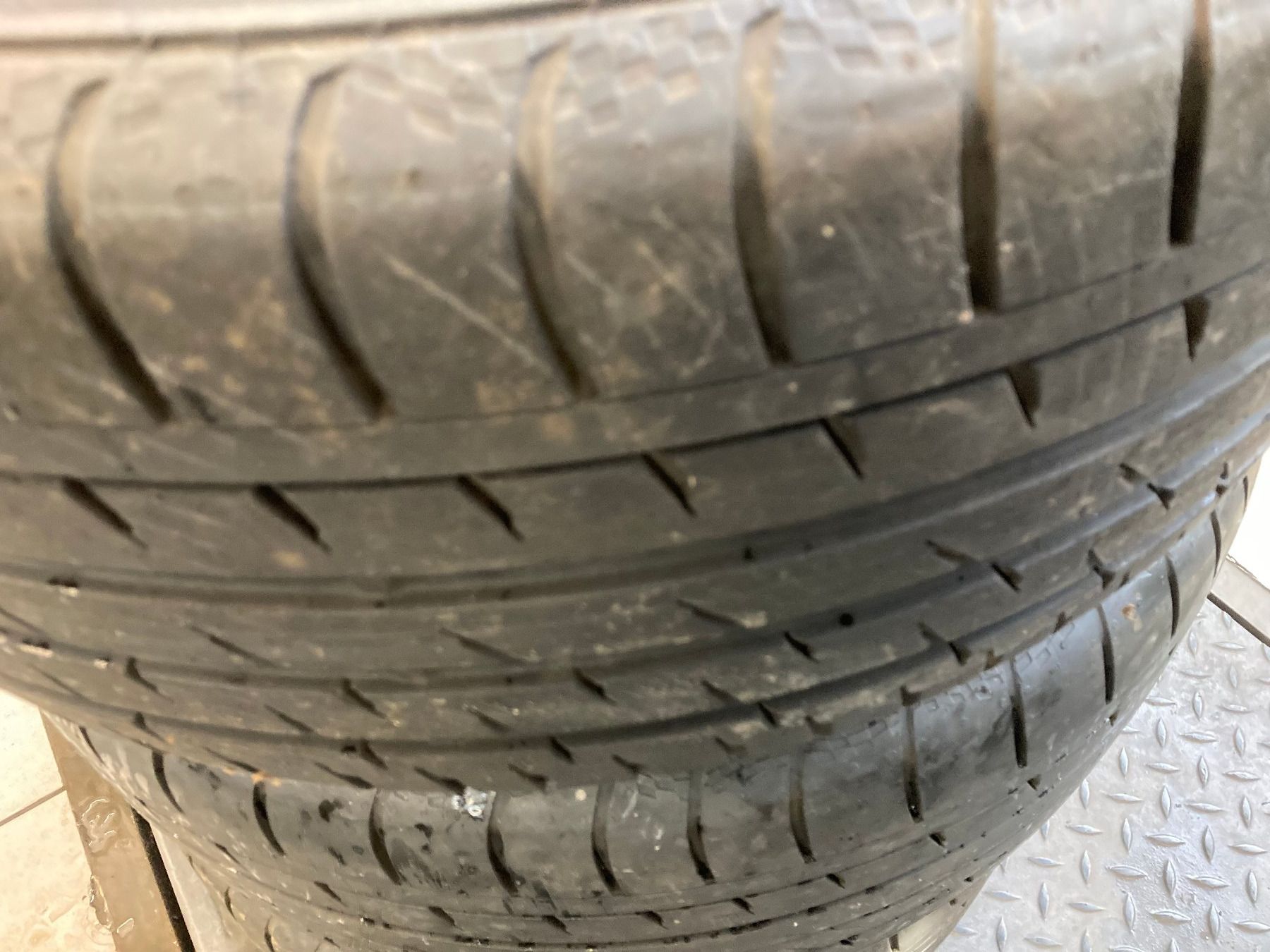 Porsche Pneumatici & Ruote complete: Porsche Panamera Sommerräder – Usato da Cham venduto da WB2223 4