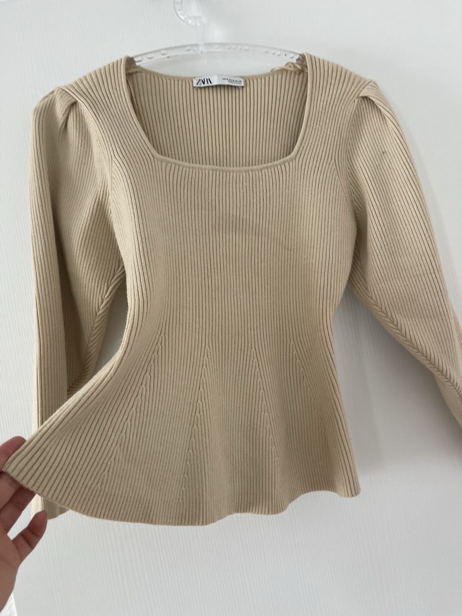 Zara Pullover & Sweatshirts: Zara Pullover gerippt beige eckiger Ausschnitt Grösse M – Neu (gemäss Beschreibung) aus Wetzikon ZH von man_7mn7 2