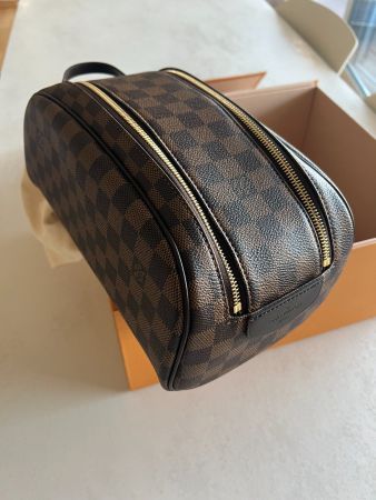 Louis Vuitton Trousse Toilette Damier Ebene M47527 État Neuf