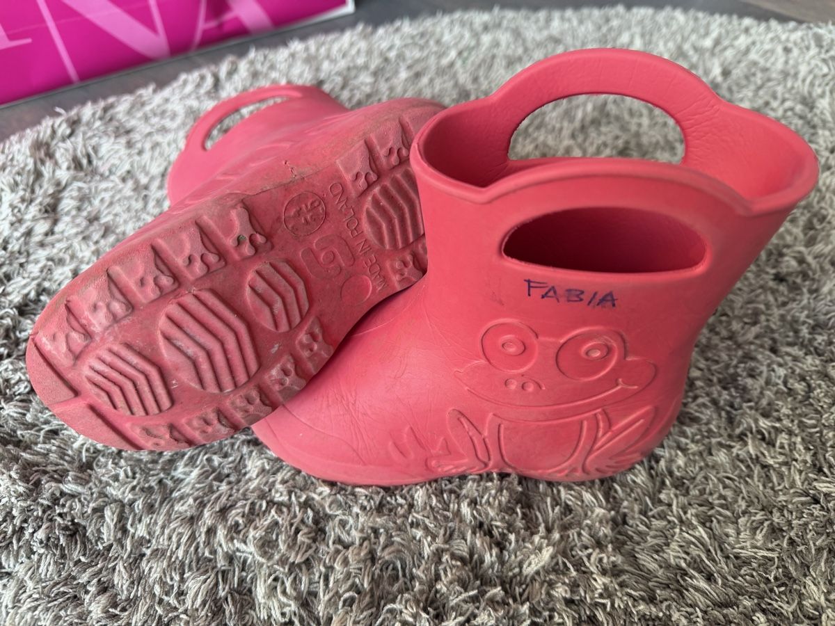 Scarpe per ragazzi: Gummistiefel Gr. 24/25 – Usato da Döttingen venduto da pelisa 1
