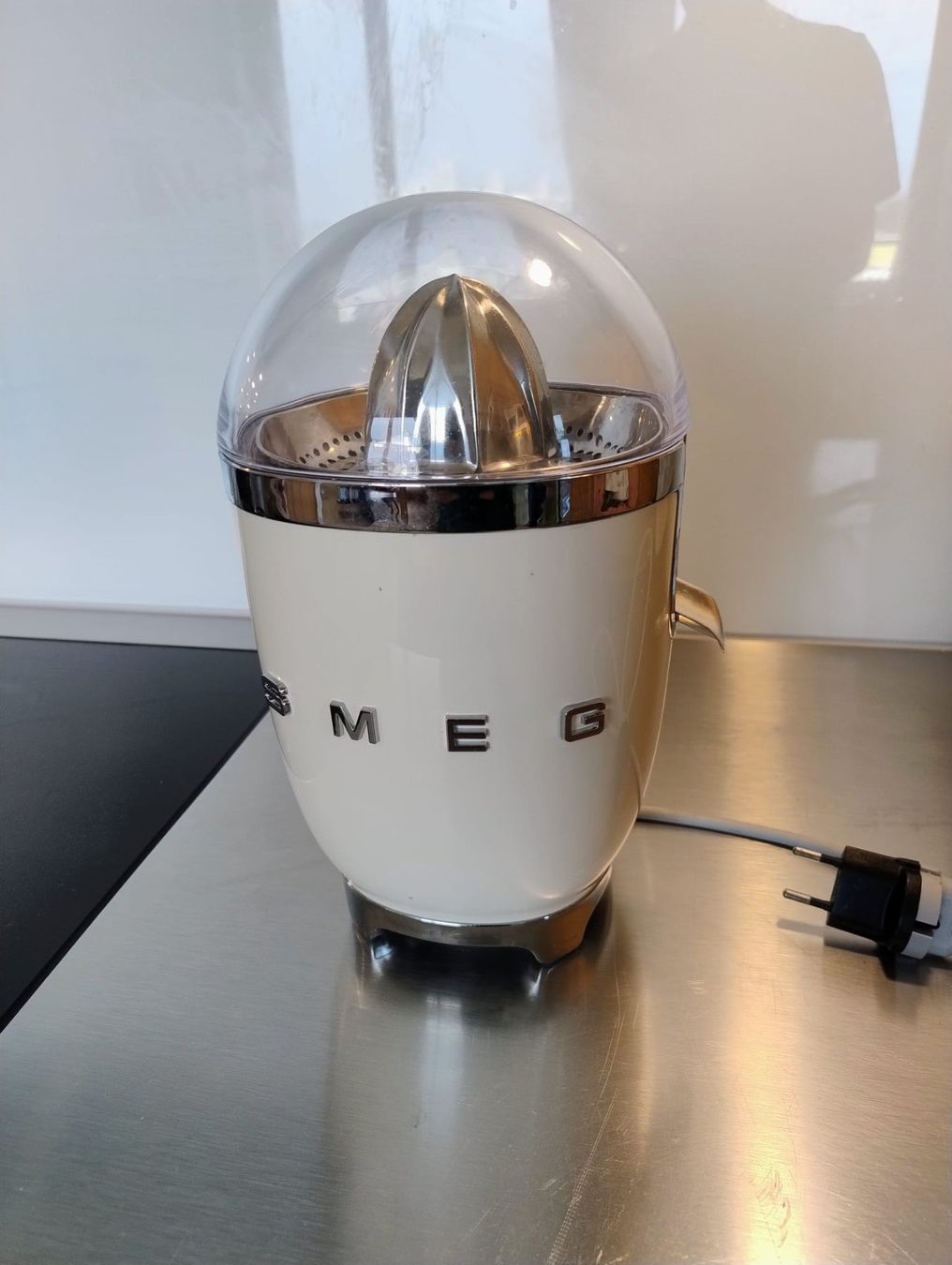 Elettrodomestici da cucina: Smeg 50's Saftpresse – Usato da Zürich venduto da Jaibi29 1