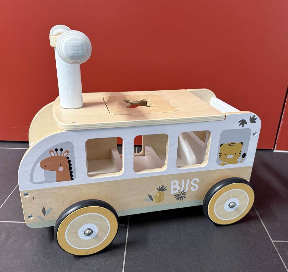 Veicoli per bambini: Kinderfahrzeug aus Holz – Usato da Henggart venduto da depeterli