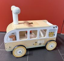 Kinderfahrzeug aus Holz